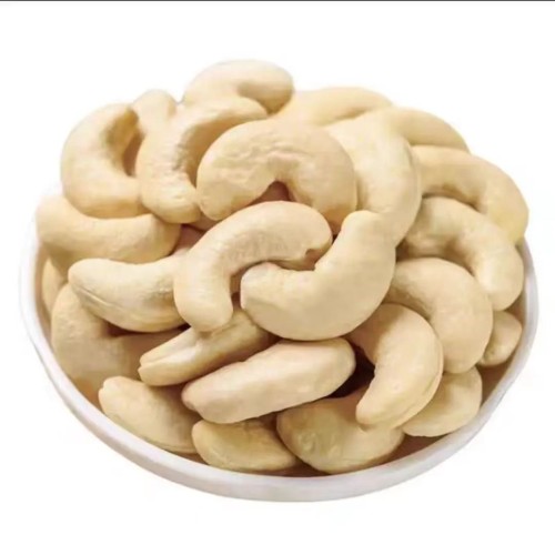 Consistent Quality Top Grade Cashew Nuts in Bulk Packaging for Global Markets